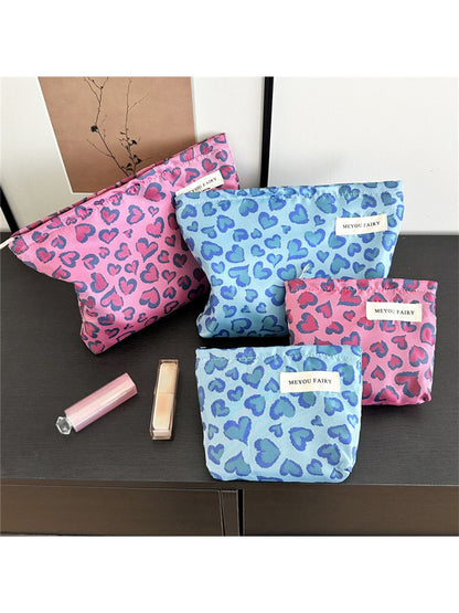 Cosbai - Vintage Leopard Heart Printed Makeup Bag