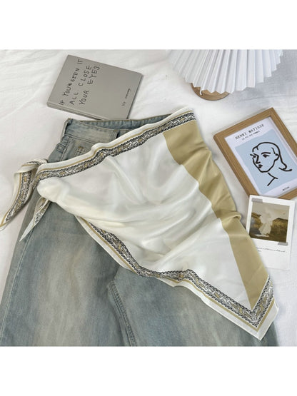 Scarvii - Retro Panel Print Decorative Triangle Scarf
