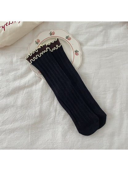 Rufia - Contrast Ruffle Trim Ribbed Crew Socks