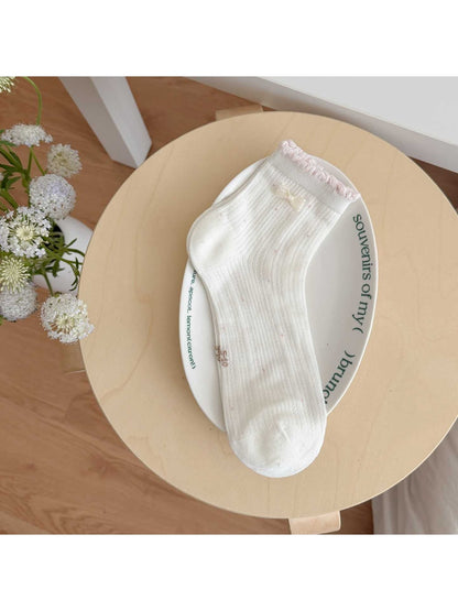 Rufia - Buttery Floral Bow Detail Casual Ankle Socks