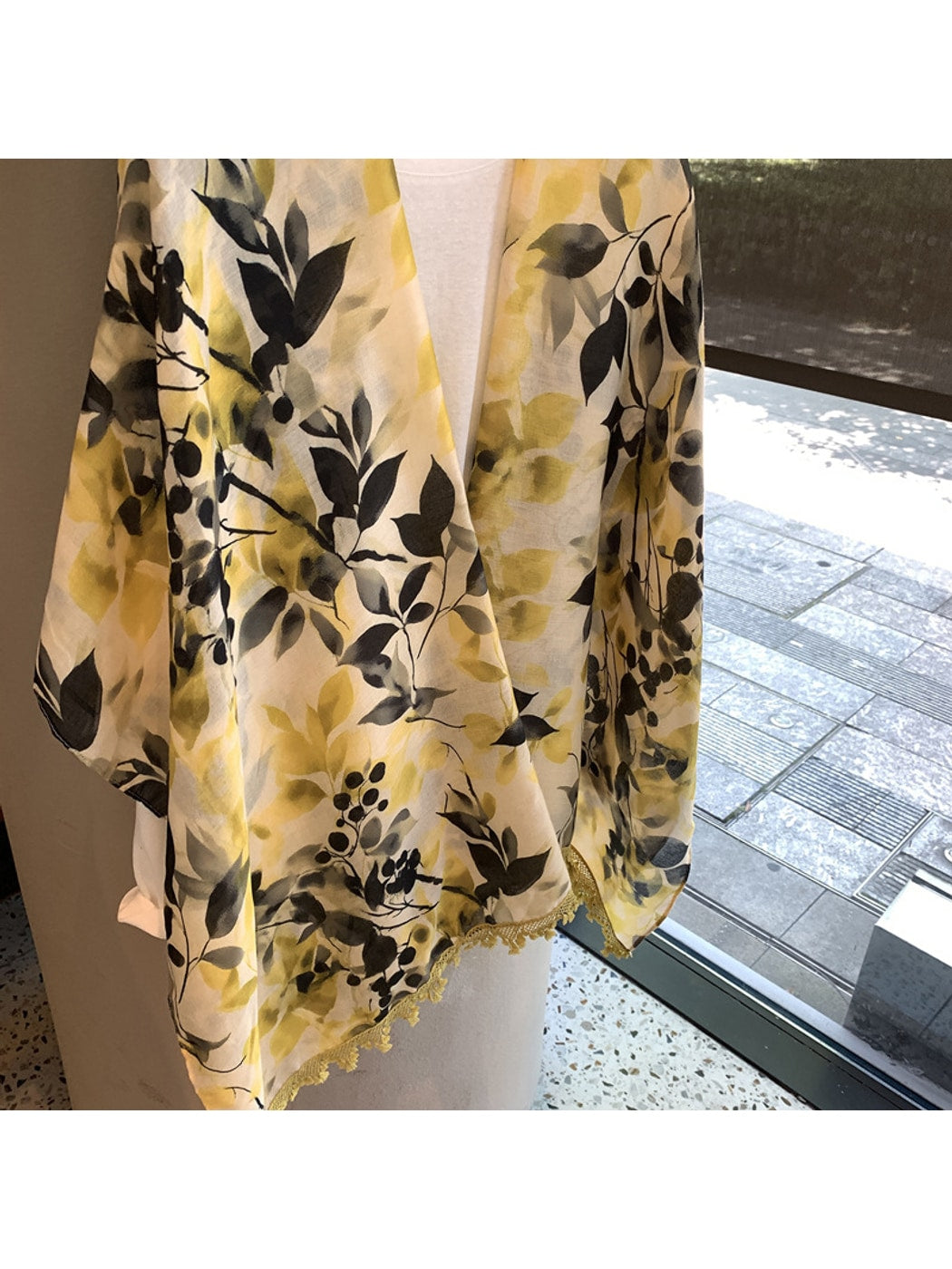 Scarvii - Botanical Print Plain Weave Shawl Scarf