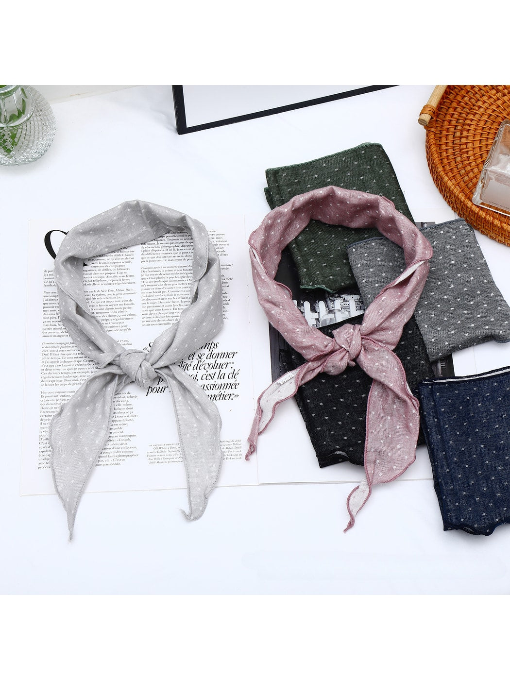 Scarvii - Dotted Scallop Edge Minimal Triangle Bandana