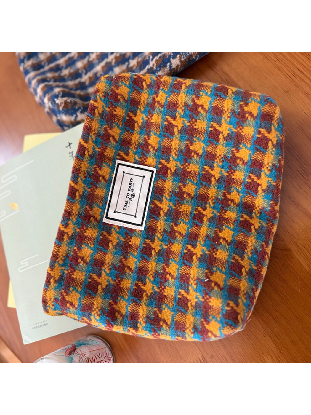 Cosbai - Vintage Check Zip Pouch