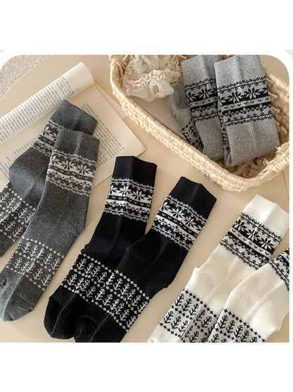 Rufia - Minimal Pattern Knit Crew Socks