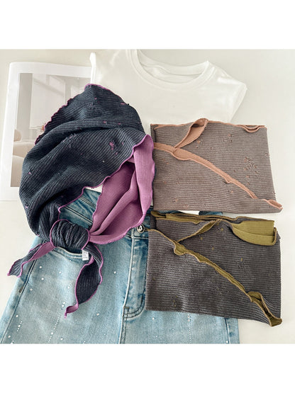 Scarvii - Knitted Reversible Two-Tone Triangle Scarf