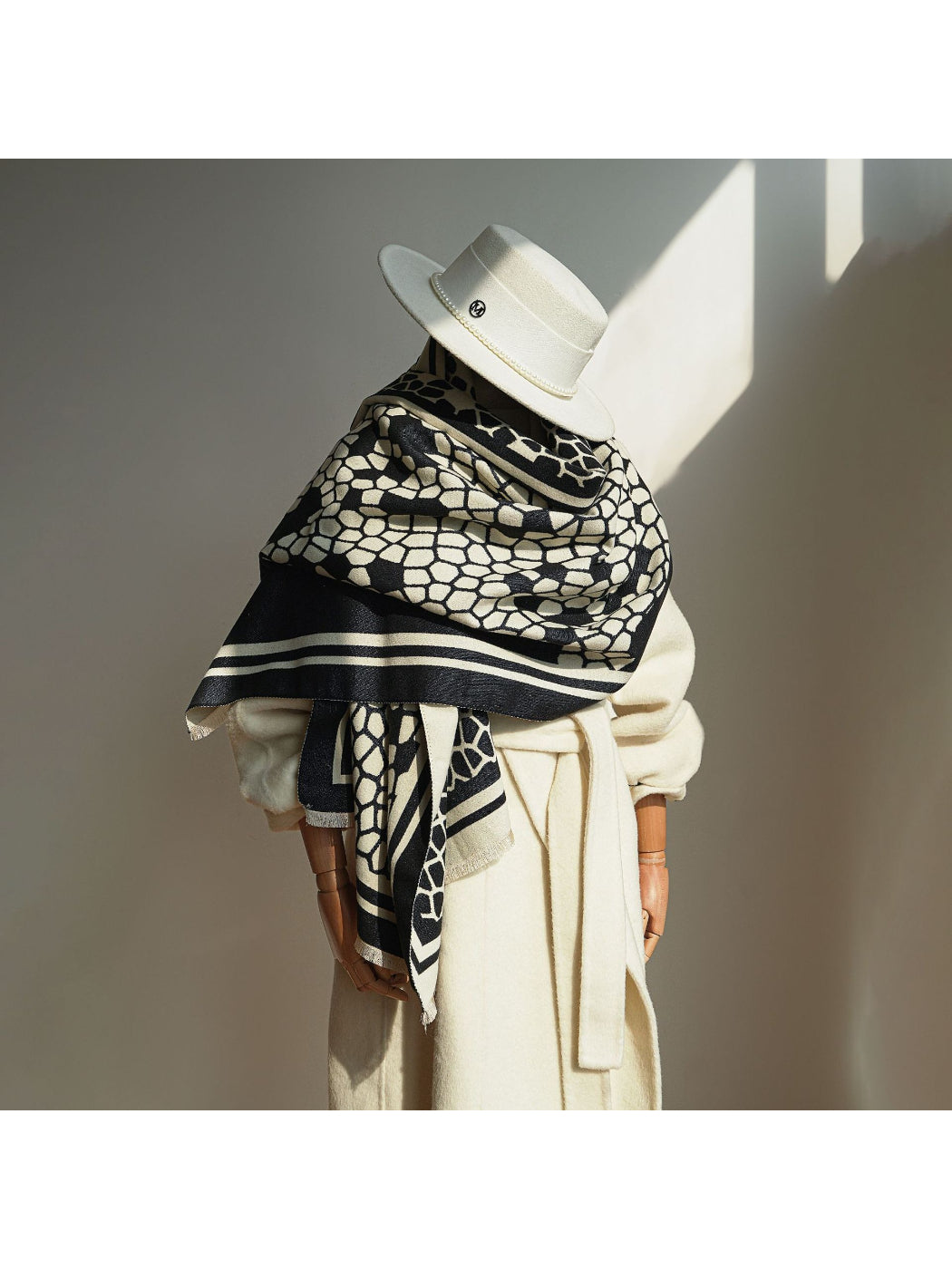 Scarvii - Reversible Retro Geometric Pattern Print Scarf & Shawl