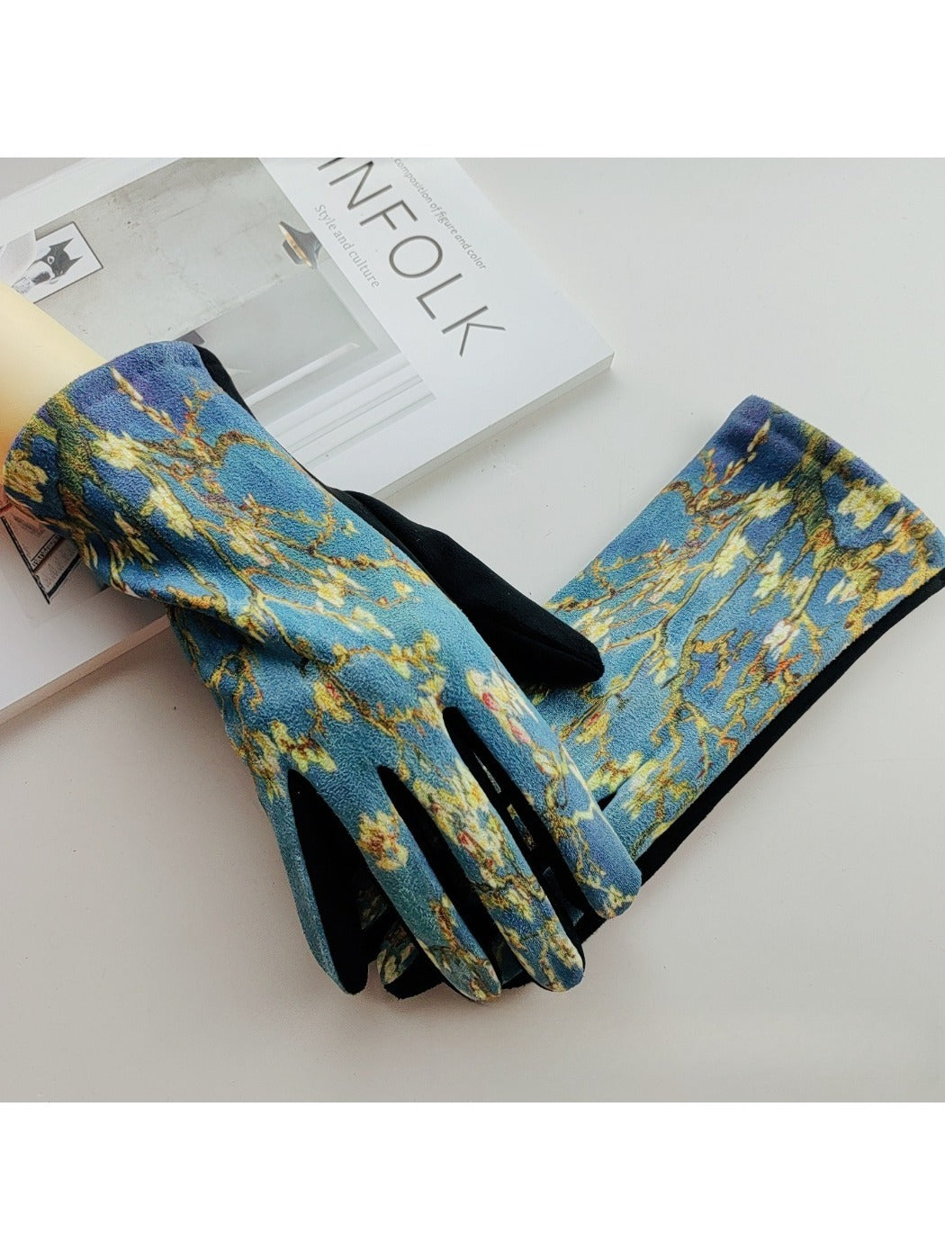 Gloving - Art Print Winter Touchscreen Gloves