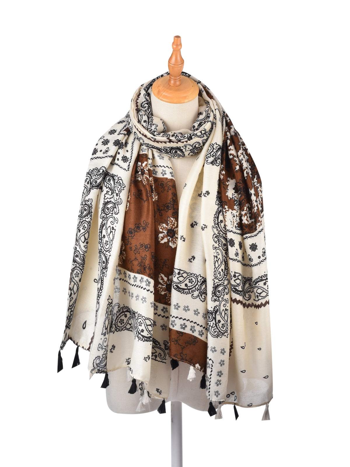 Scarvii - Paisley Pattern Fringed Scarf