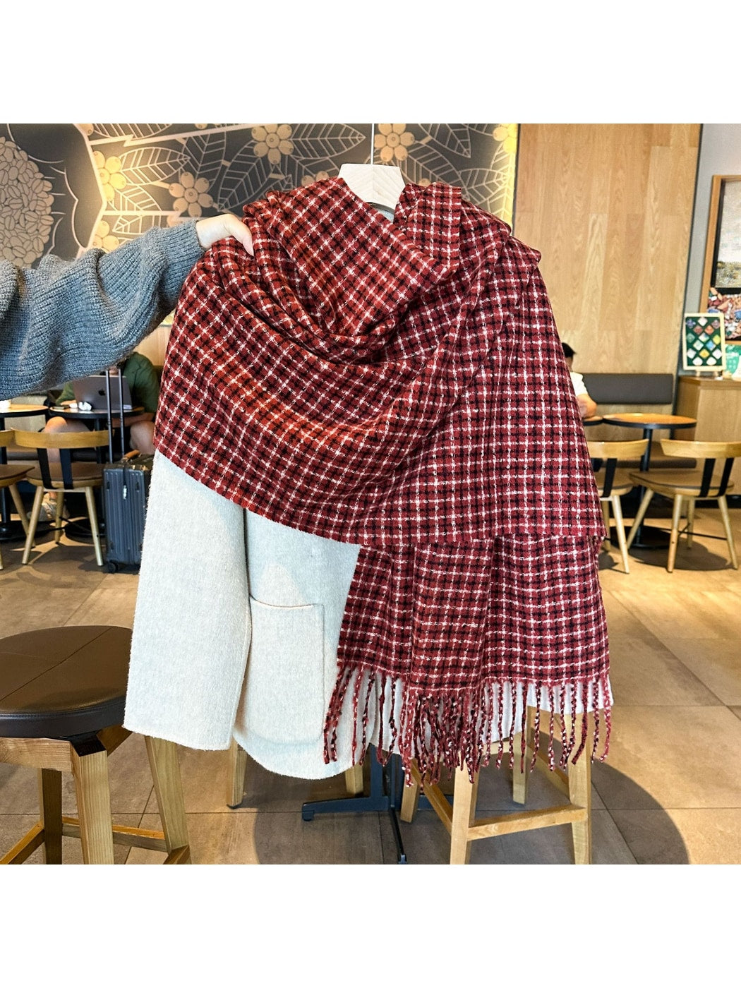 Scarvii - Textured Plaid Fringed Winter Scarf