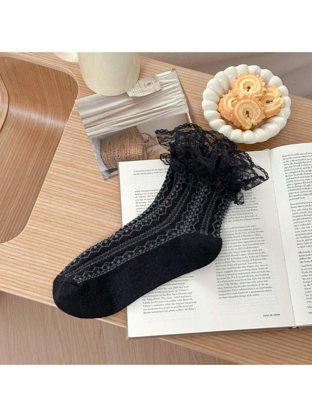Rufia - Lace Ruffle Mesh Ankle Socks product image 2