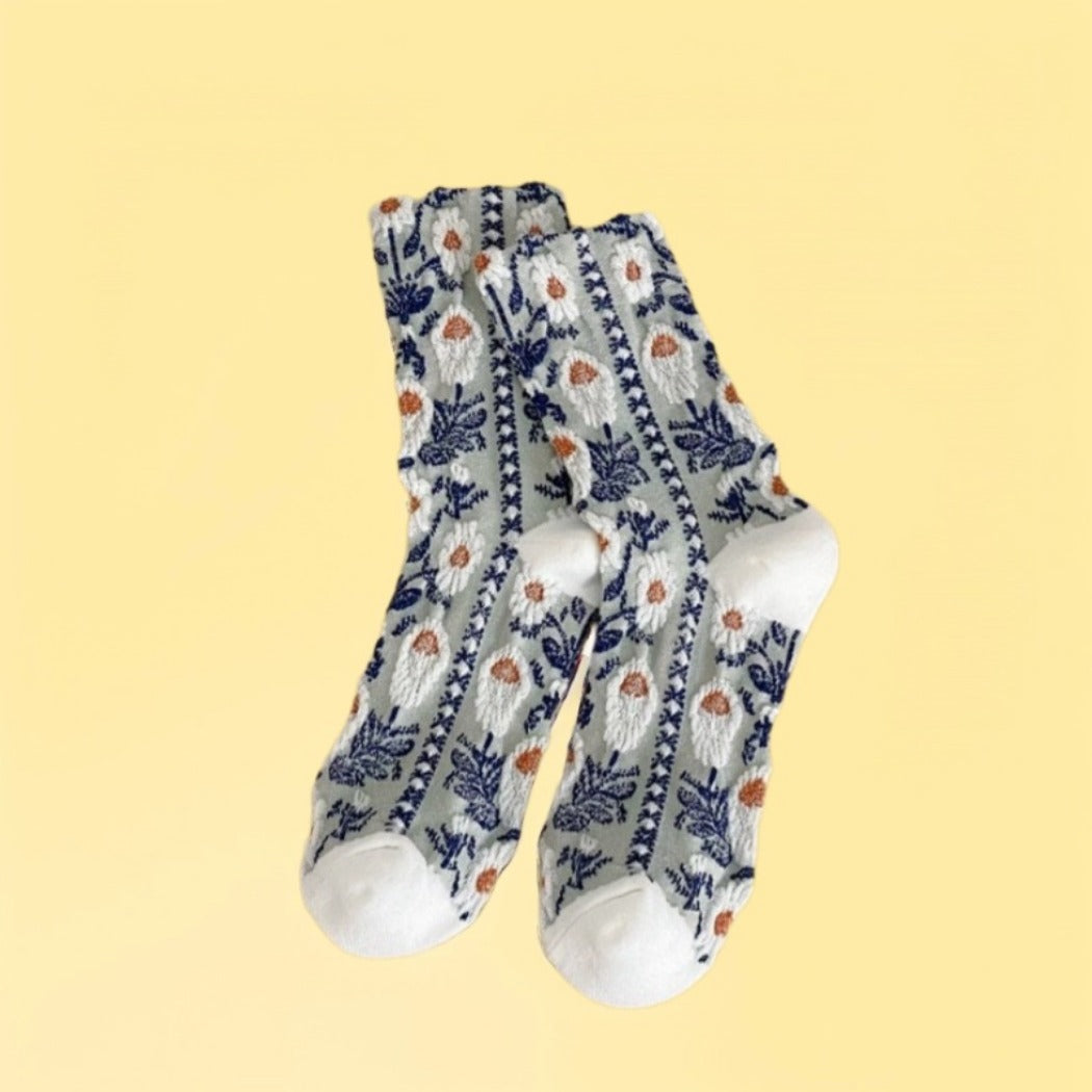 Rufia - Vintage Oil Painting Floral Relief Socks