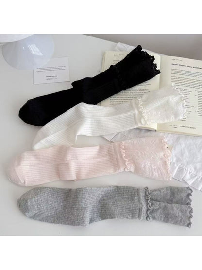 Rufia - Elegant Ruffle Trim Solid Color Crew Socks