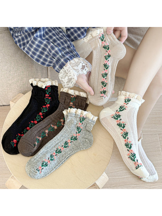 Rufia - Lace Trim Embroidered Floral Crew Socks product image 1