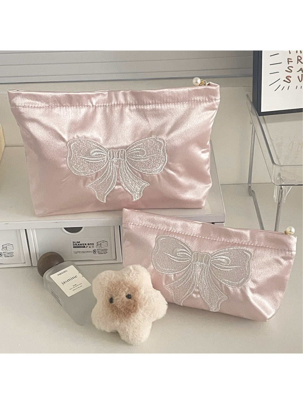 Cosbai elegant bow cosmetic pouch in soft pink fabric with gold