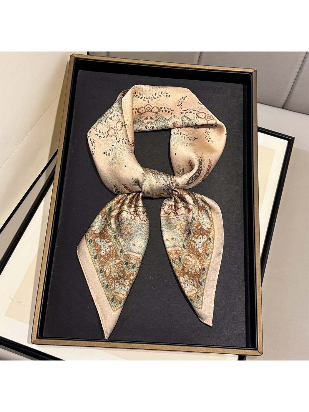 Scarvii Elegant Printed Commuter Style Square Scarf product image