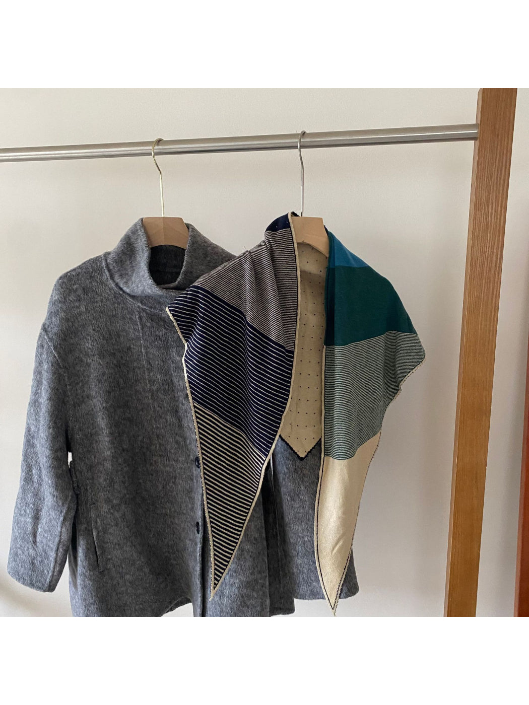 Scarvii - Color Block Stripe Triangle Scarf