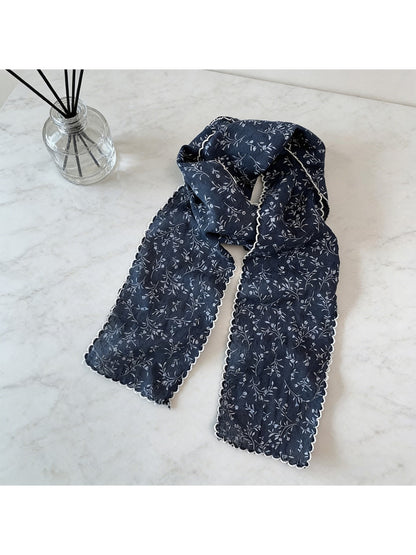 Scarvii - Floral Print Slim Neck Scarf