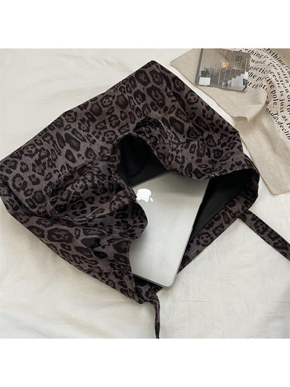 Cosbai - Women's Shoulder Bag with Leopard Print