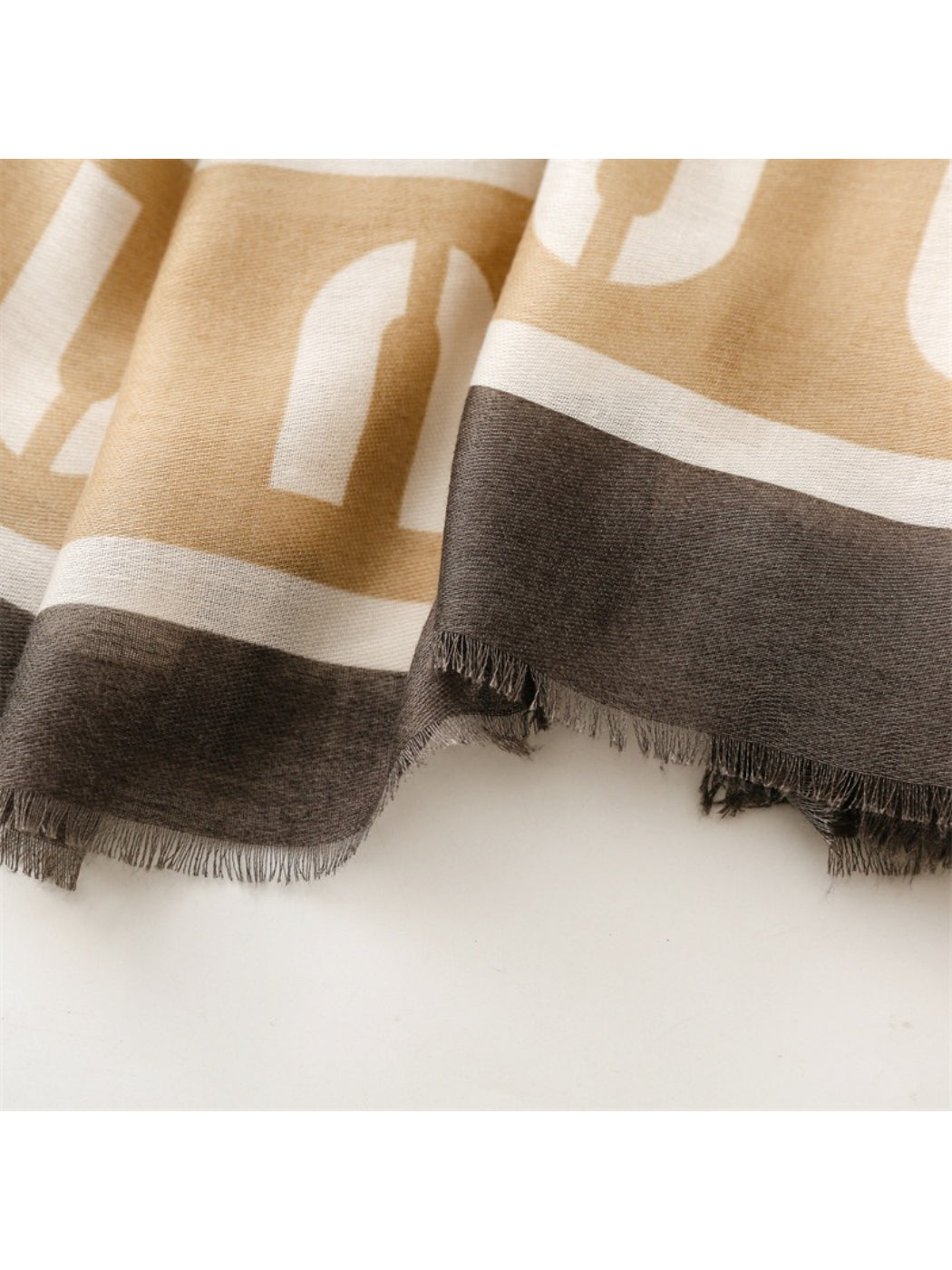 Scarvii - Graphic Stripe Pattern Everyday Scarf