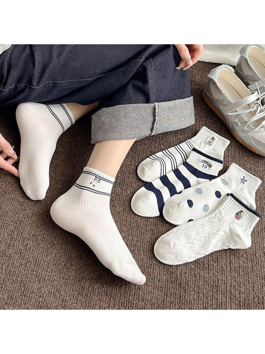 Rufia - Muted Ribbed Pattern Ankle Socks