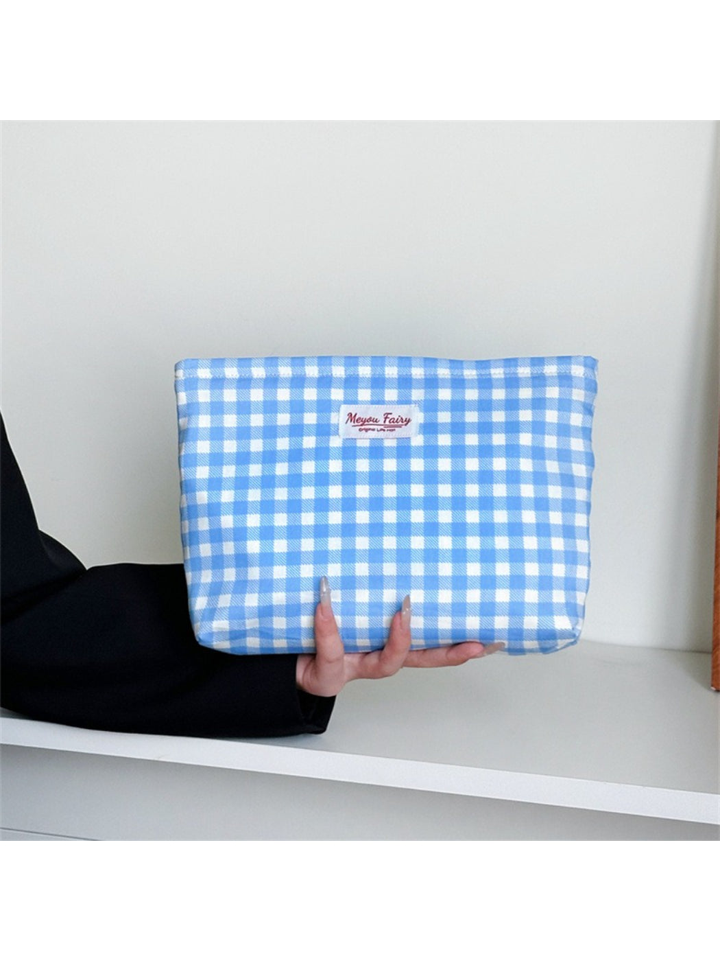 Cosbai Classic Check Toiletry Bag product image