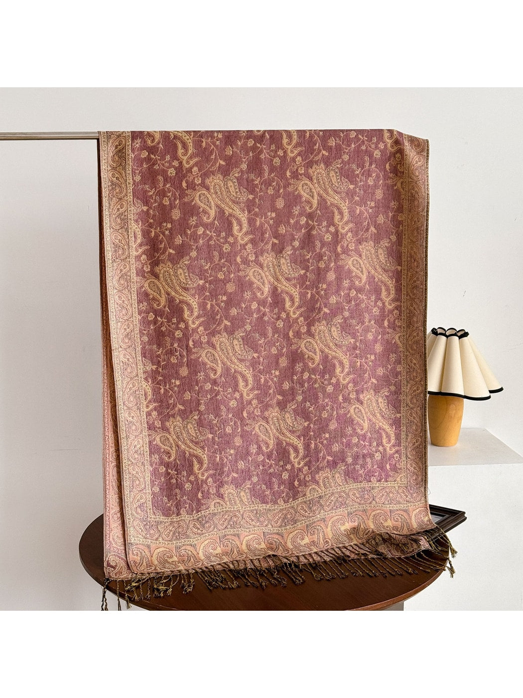 Scarvii - Vintage Paisley Print Fringe Scarf