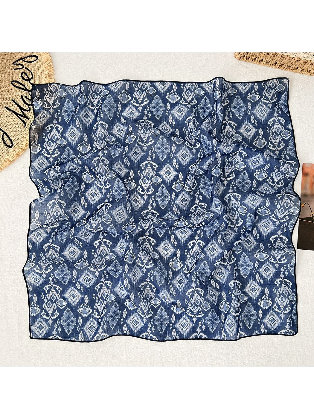 Scarvii - Floral Print Casual Neck Accent Square Scarf