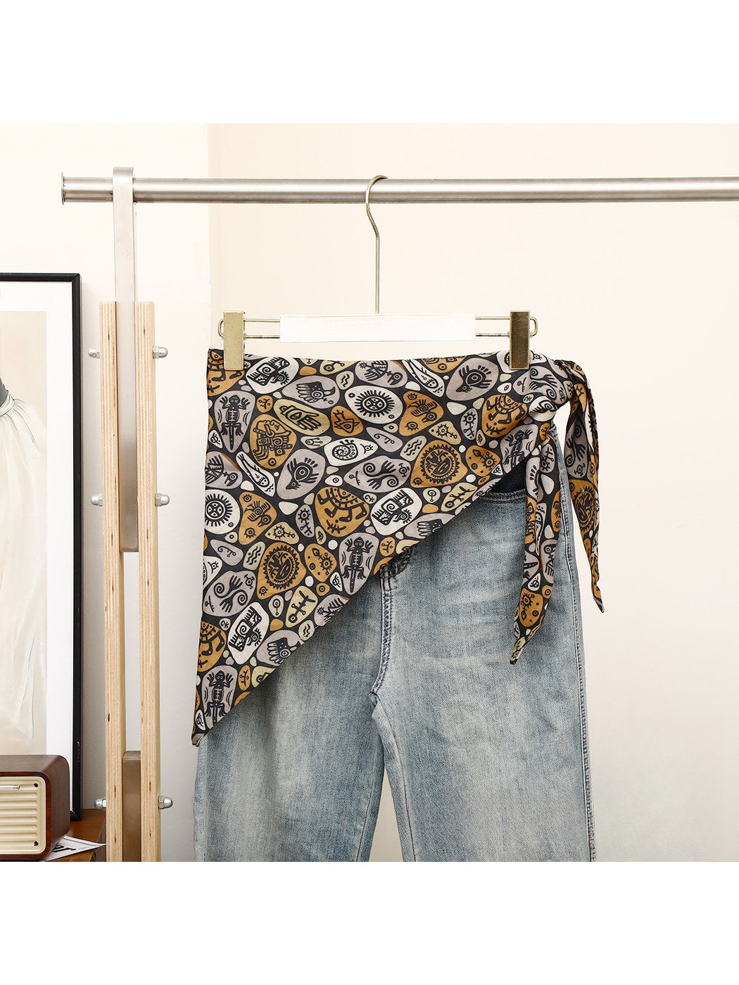 Scarvii - Lightweight Animal Print Triangle Scarf