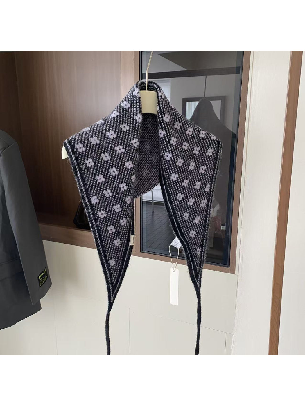 Scarvii - Mini Floral Triangle Knit Scarf
