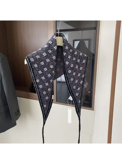Scarvii - Mini Floral Triangle Knit Scarf