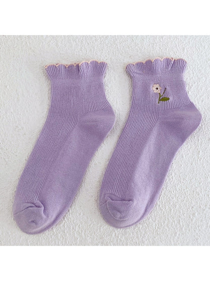 Rufia - Scalloped Floral Embroidered Ankle Socks