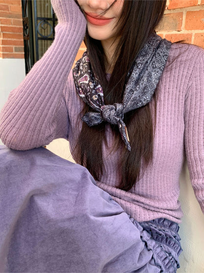 Scarvii - Retro Paisley Pattern Square Scarf