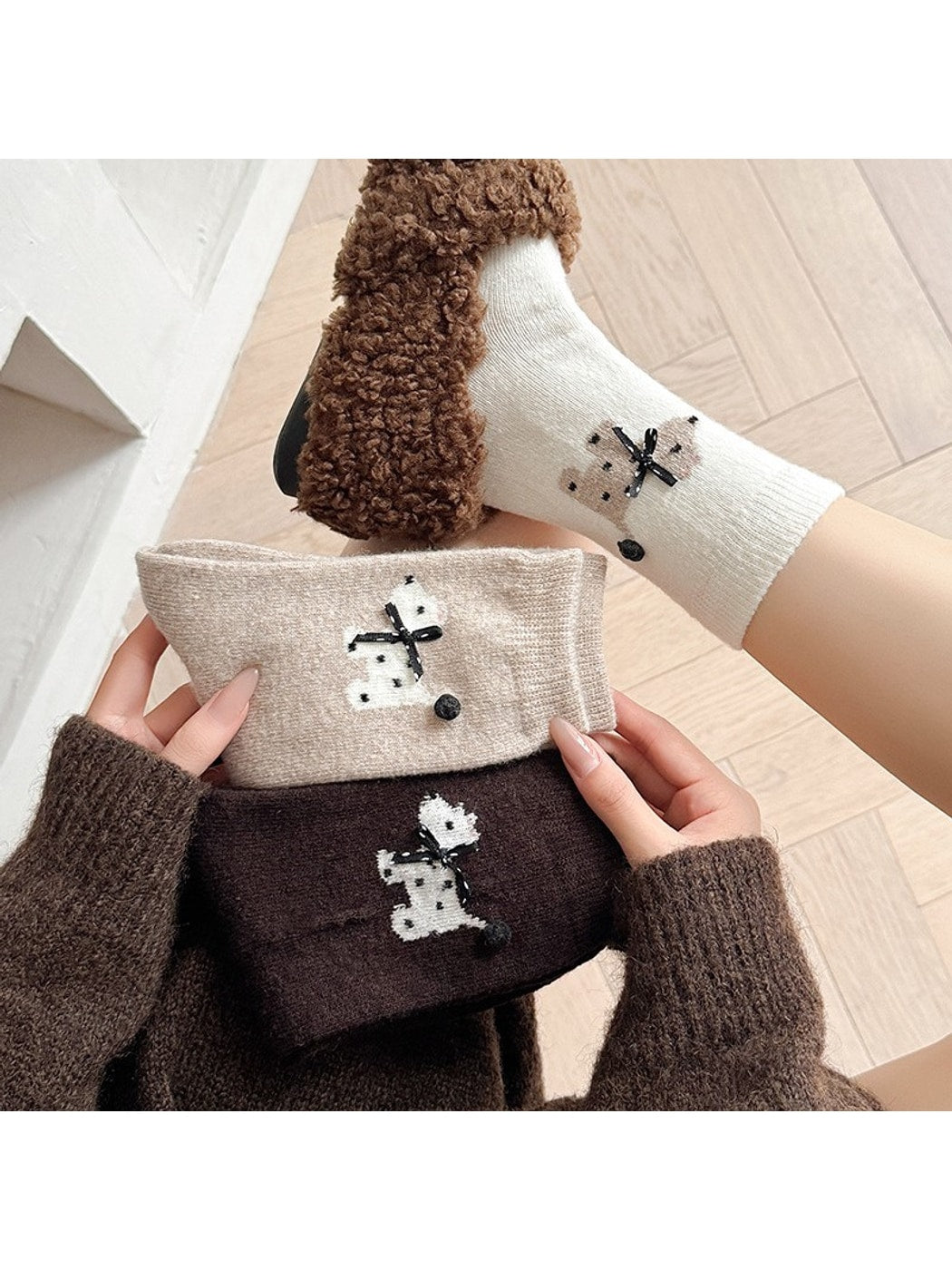 Rufia - Cute Bow Accent Dog Pattern Crew Socks