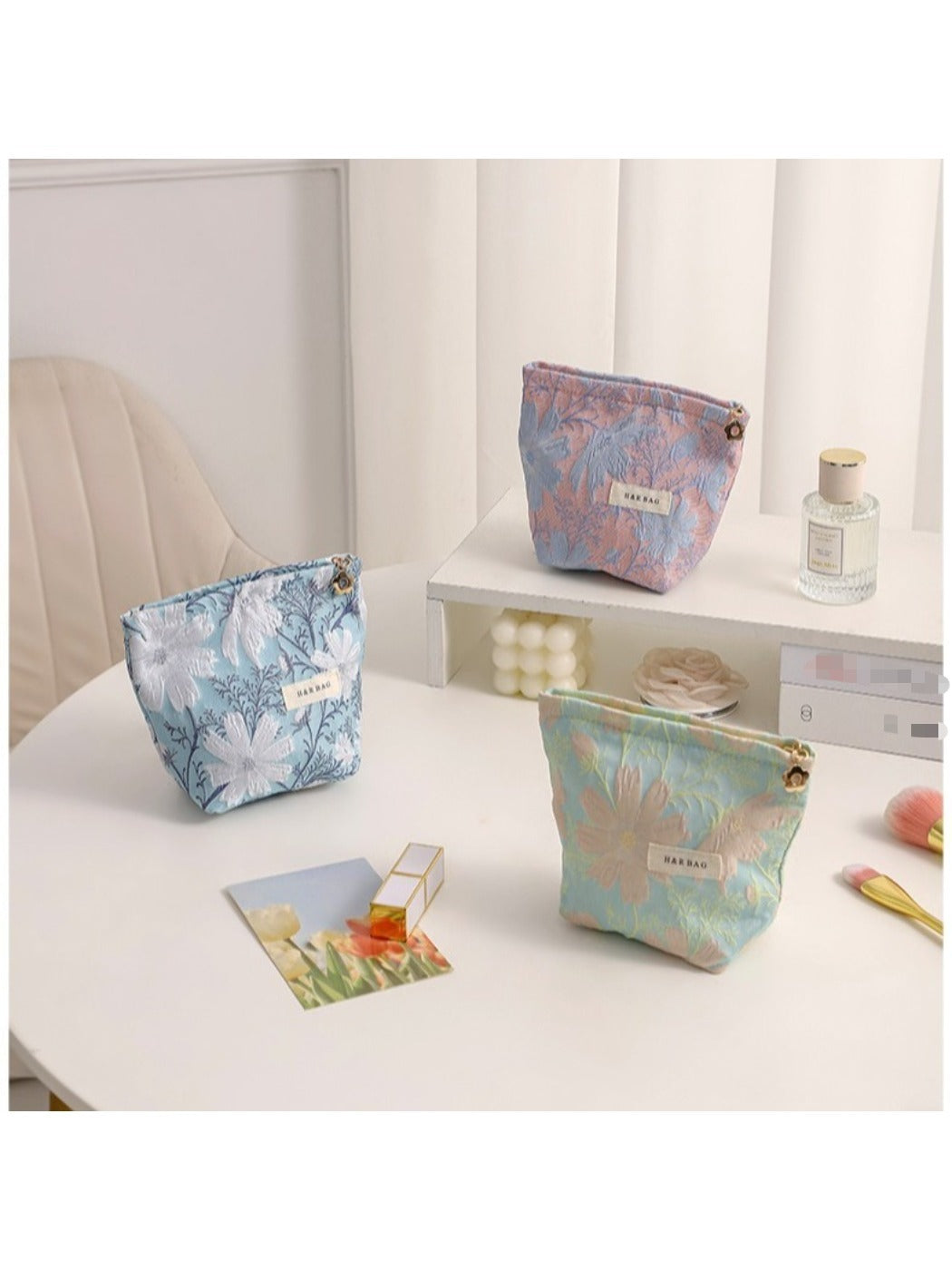Cosbai -  Elegant Cosmetic Bag with Floral Patterns