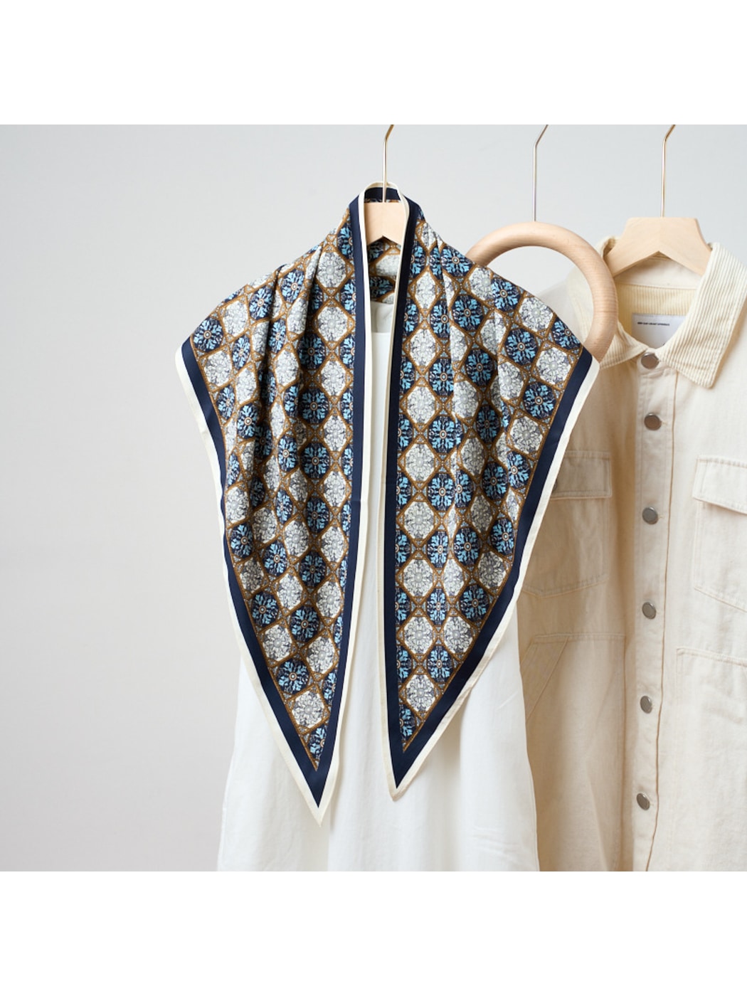 Scarvii - Sophisticated Print Border Triangle Bandana
