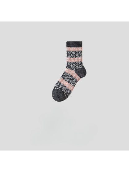 Rufia - Nordic Heart Pattern Crew Socks