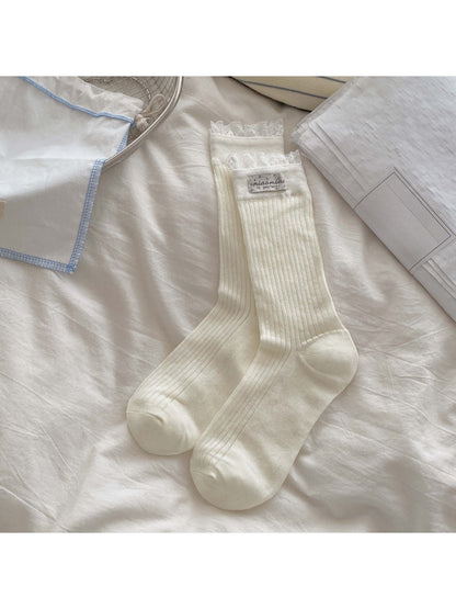 Rufia - White Color Lace Detail Crew Socks