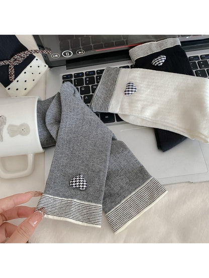 Rufia - Heart Button and Bow Accent Crew Socks