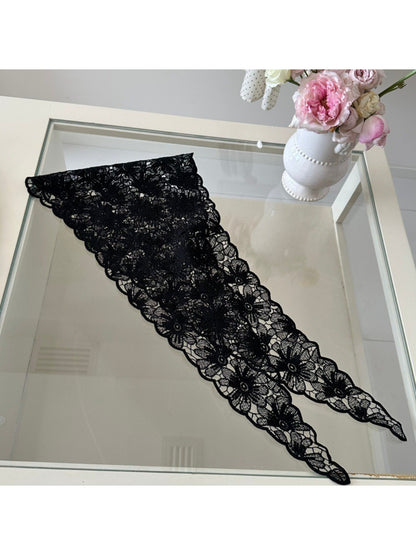 Side view of vintage crochet headband bandana showing textured stitch details
