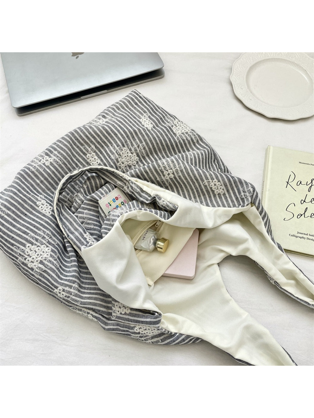 Cosbai Soft Stripe Everyday Tote Bag open top showing interior space