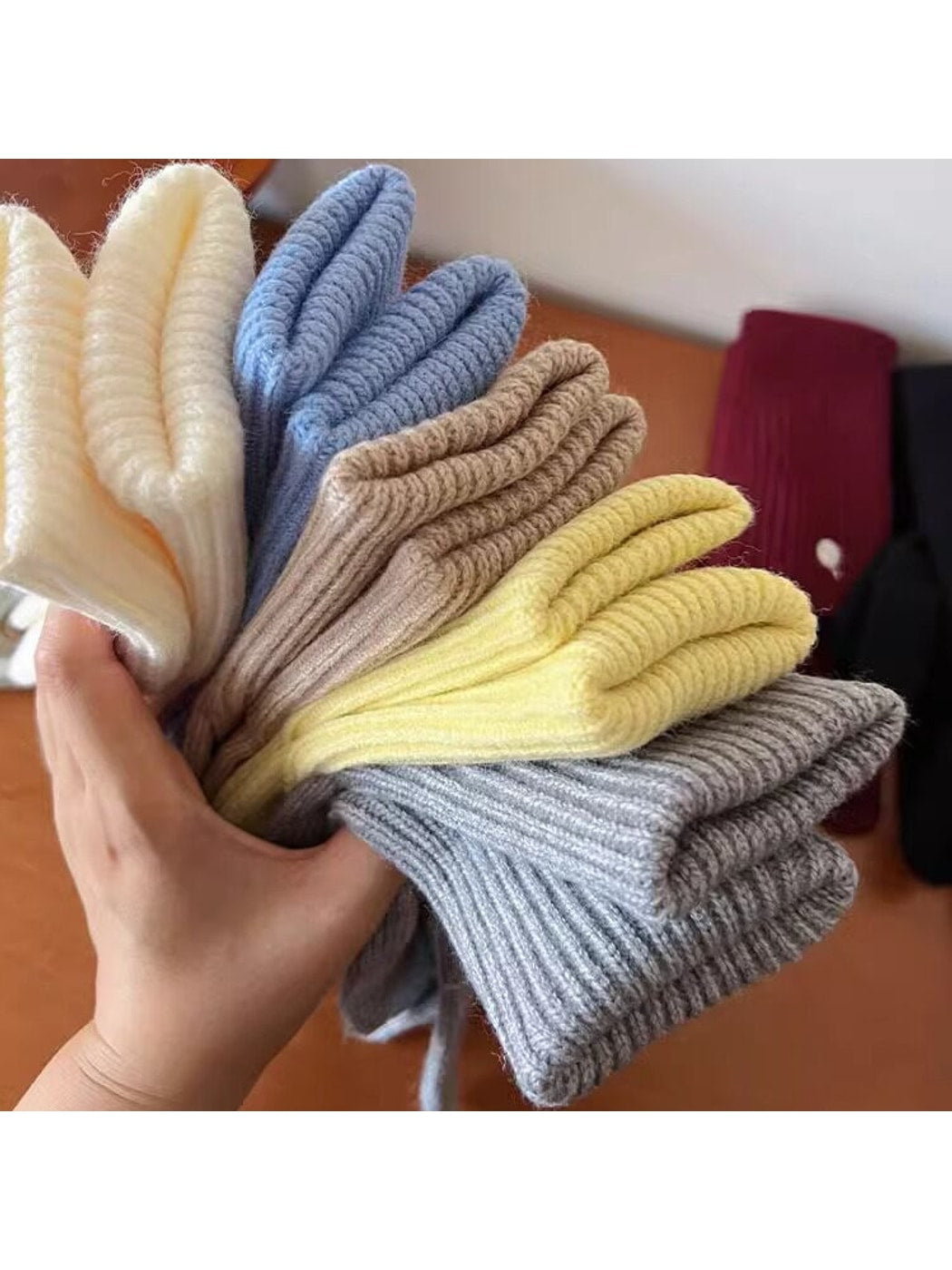 Gloving - Women's Layered Ribbed Knit Winter Gloves