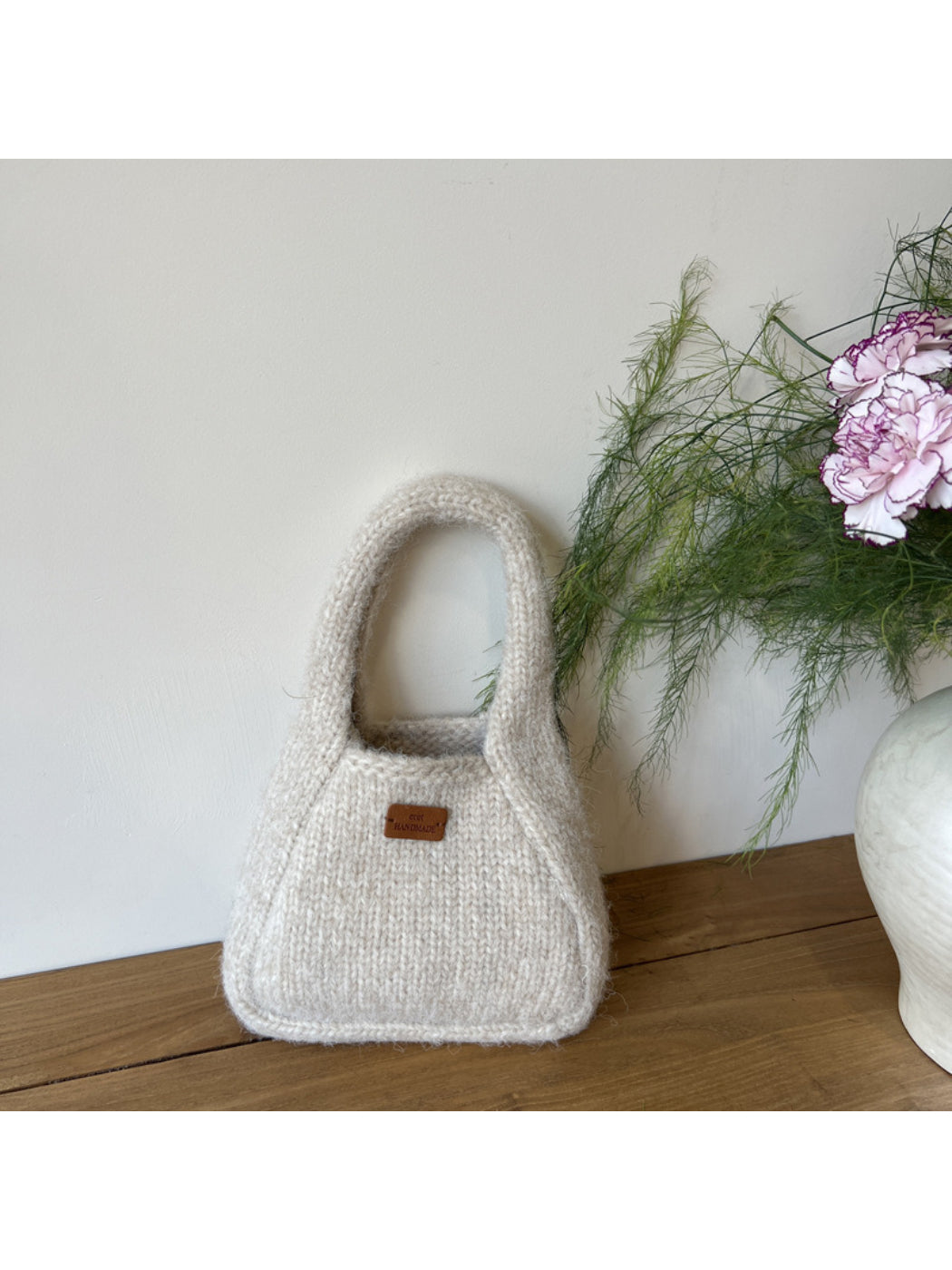 Cosbai - Ribbed Knit Hand Bag
