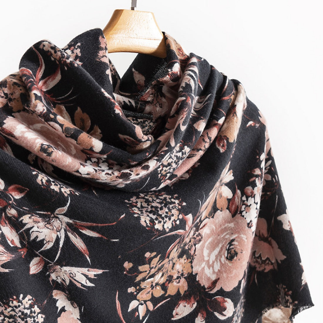 Scarvii - Floral Pattern Warm Scarf