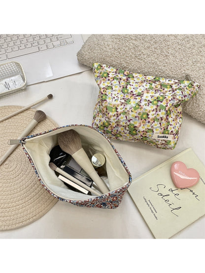Cosbai - Retro Floral Cosmetic Pouch