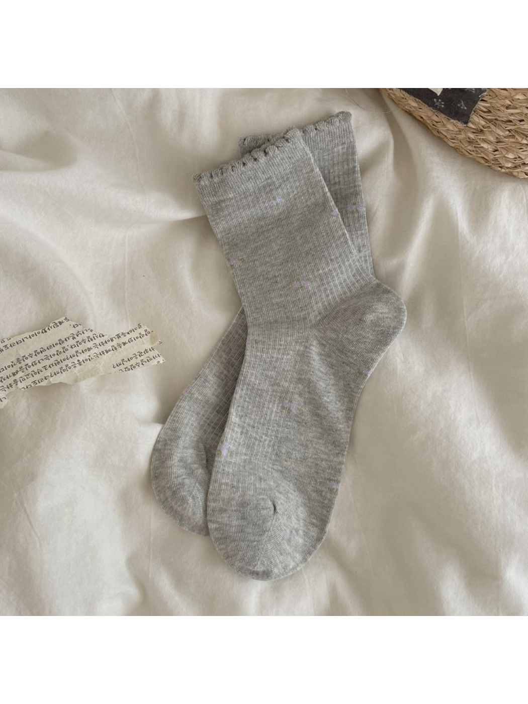 Rufia - Delicate Floral Bow Pattern Crew Socks