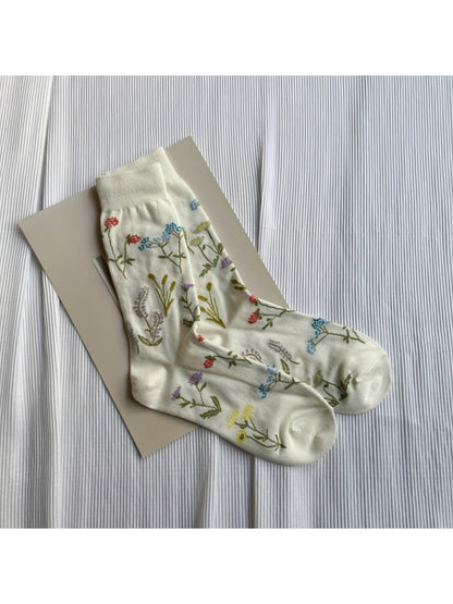Rufia - Delicate Botanical Embroidery Crew Socks product image 3