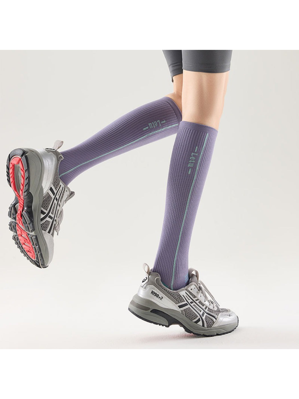 Rufia - Ribbed Ruffle Trim Mid-Calf Socks product image 3