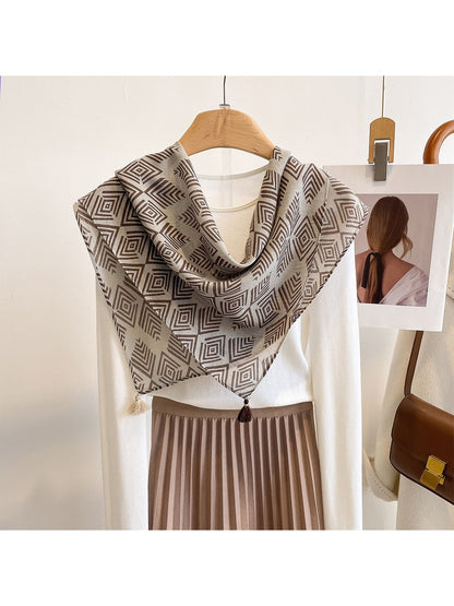 Scarvii - Retro Brown Geometric Print Square Scarf