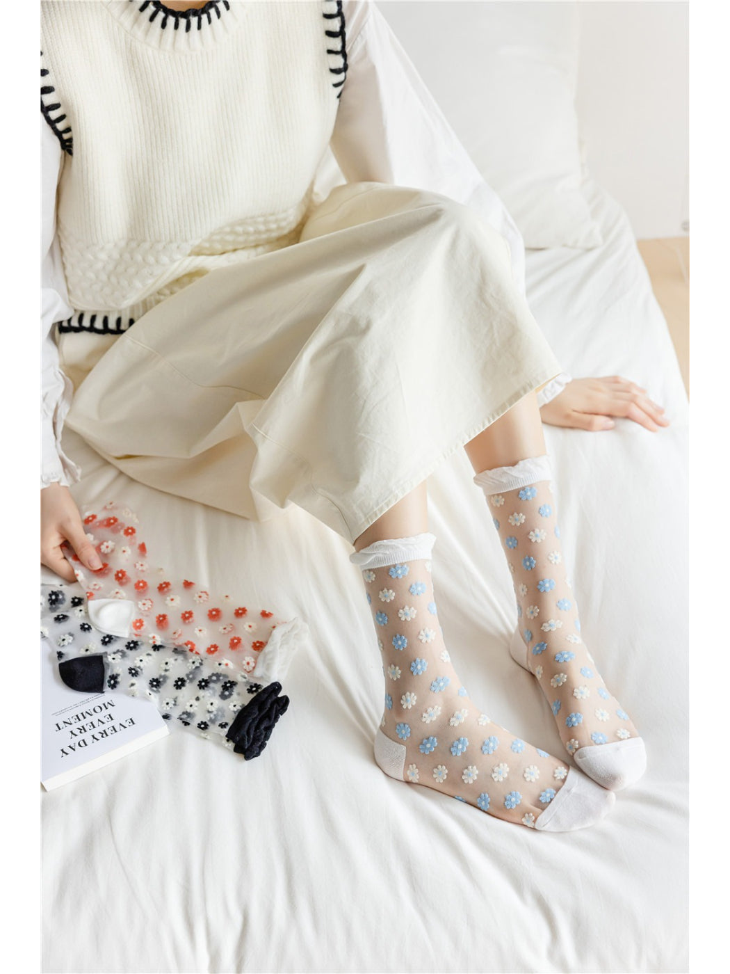 Rufia - Delicate Floral Tulle Crew Sheer Socks