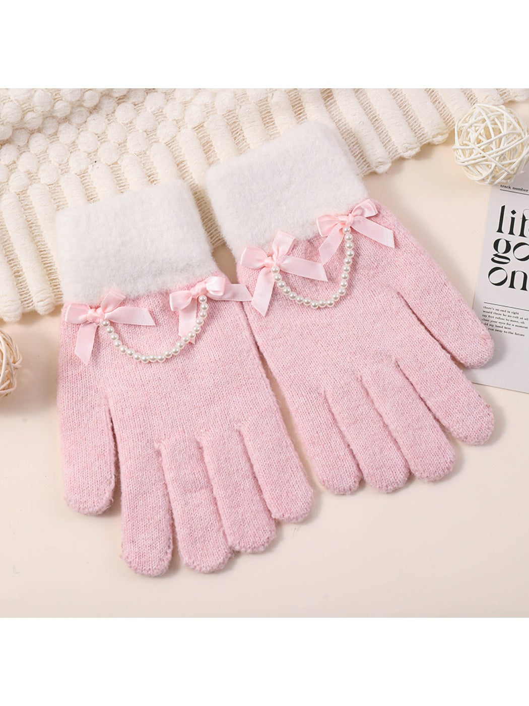 Gloving – Cute Knit Winter Gloves with Bow Detail